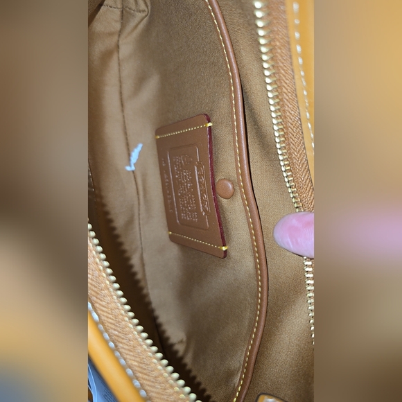 Coach Hamptons Hobo Bag In Crystal Signature Jacquard - Picture 5 of 6